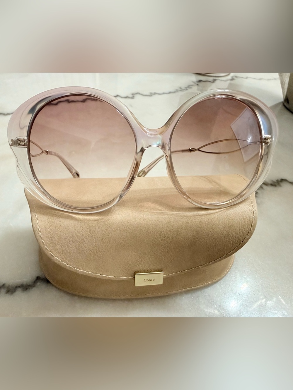 Oversized Chloe’ Round Sunglasses in Blush Pink